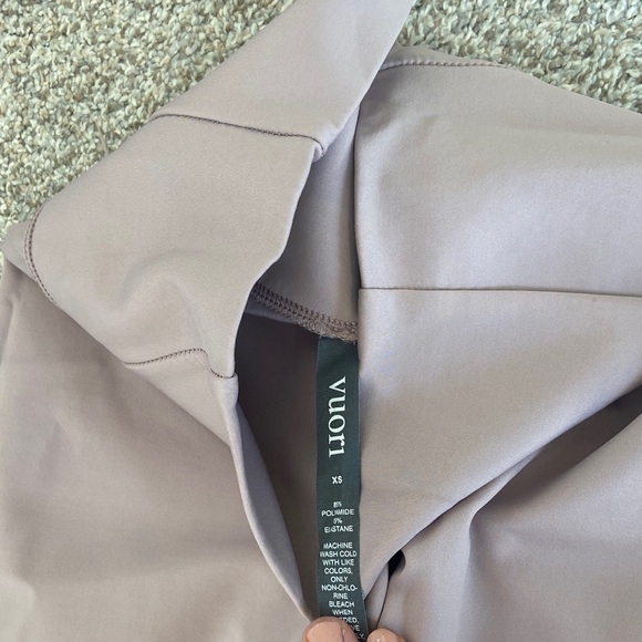 Vuori AlltheFeels yoga pants (purchase bra separately) - Picture 2 of 3